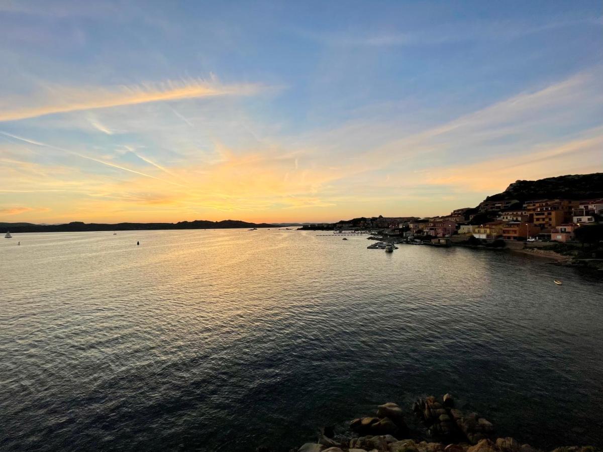 Appartamento Fronte Mare Residence Weber La Maddalena  Ngoại thất bức ảnh